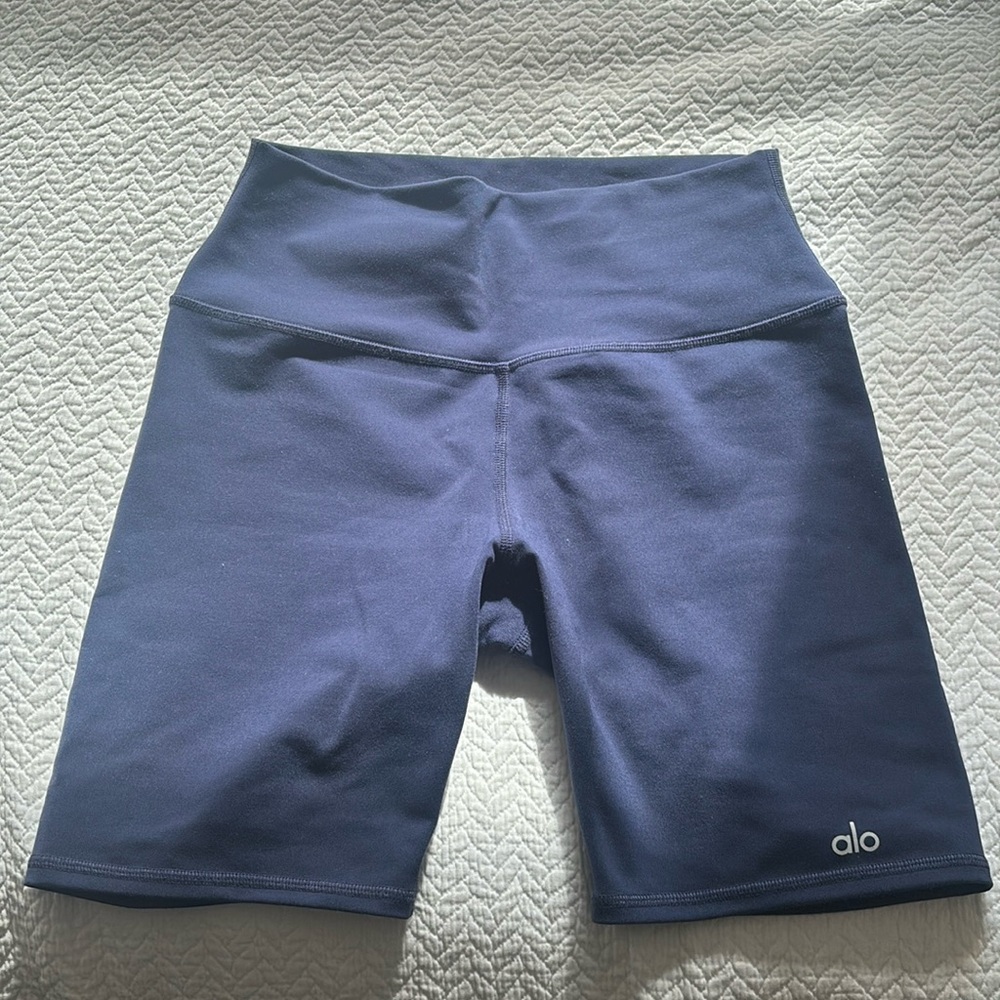 Navy blue Alo Yoga bike shorts, size M. 7”